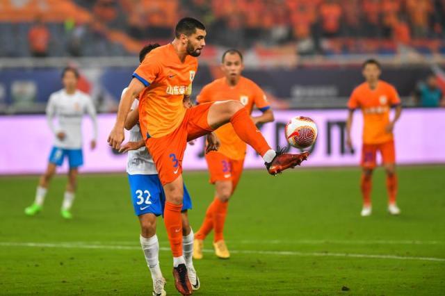 开云体育入口-【独家】亚冠当前泰山“变天” 集团高层闪现探班