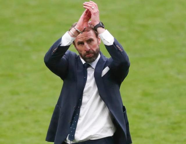 赖斯：我们打脸了质疑 索斯盖特：把胜利献给球迷