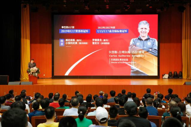 开云体育APP-吉列尔梅自信满满：我一定能培养出国际水平球员